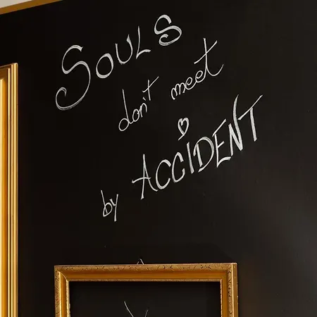 Art 게스트하우스