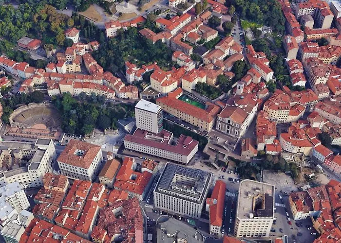 Art * 的里雅斯特